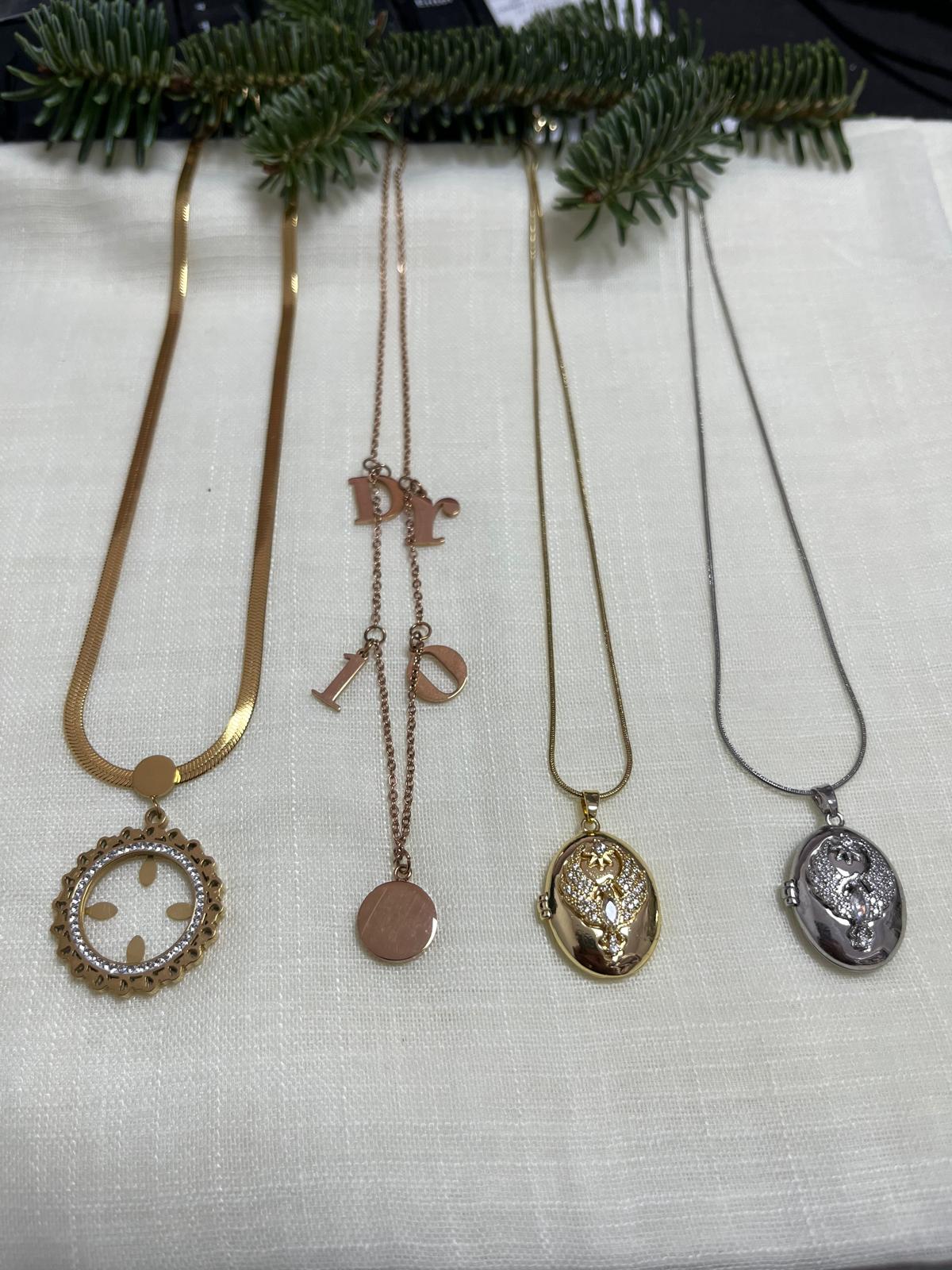 Çelik Kolye Koleksiyonu