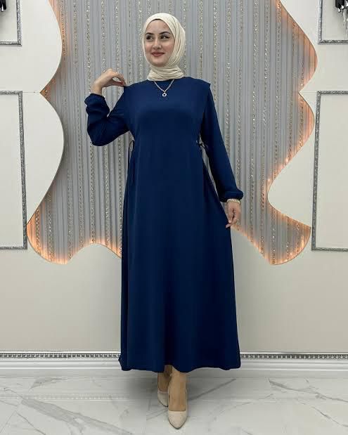 Dökümlü Zarif Burgulu Su Yolu Elbise