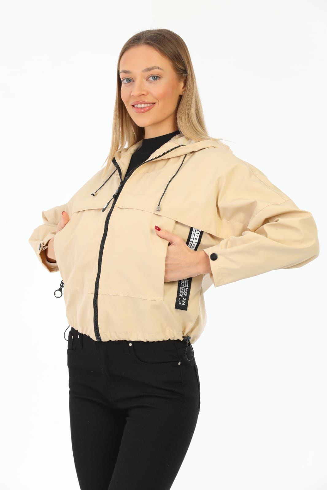 Fermuarlı Kapüşonlu Spor Mont