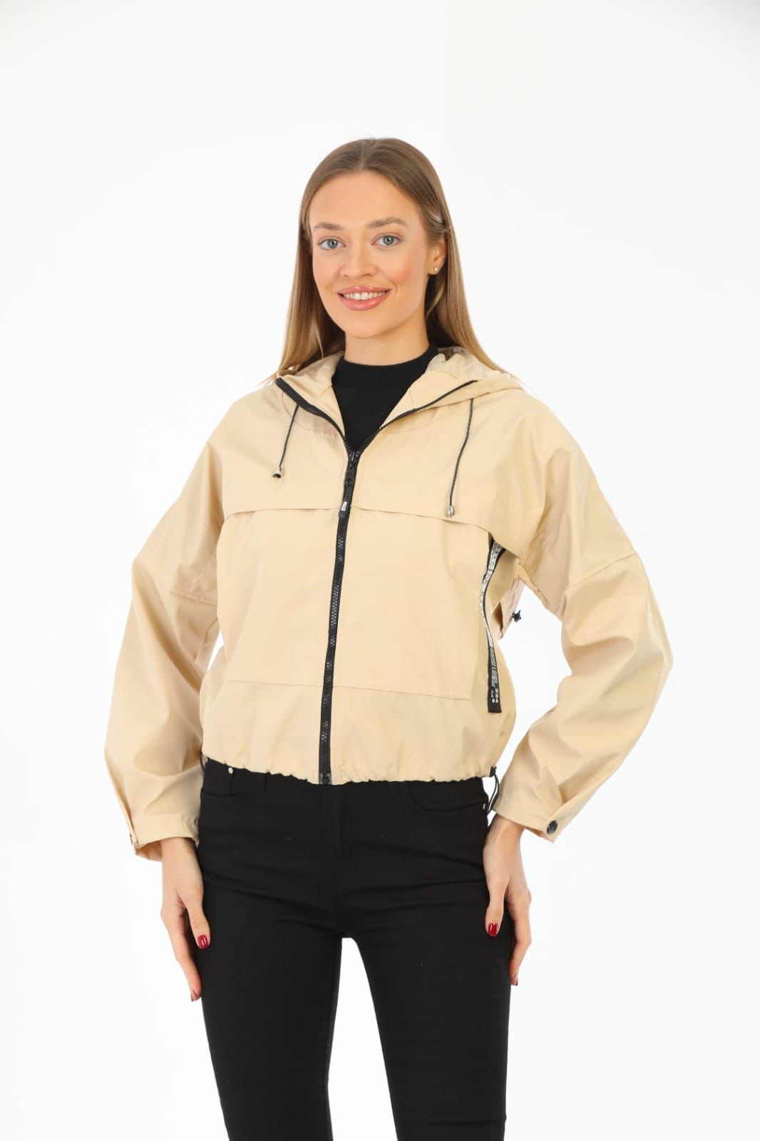 Fermuarlı Kapüşonlu Spor Mont