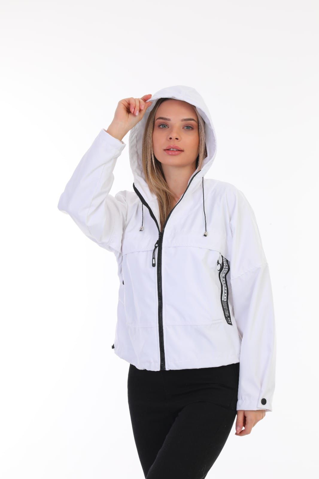 Fermuarlı Kapüşonlu Spor Mont