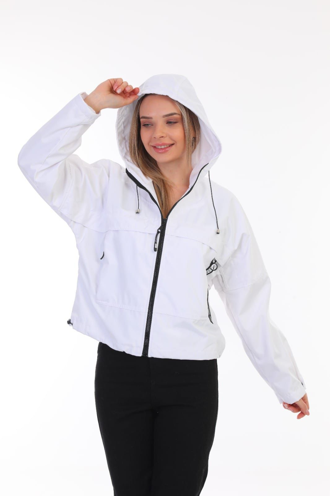 Fermuarlı Kapüşonlu Spor Mont