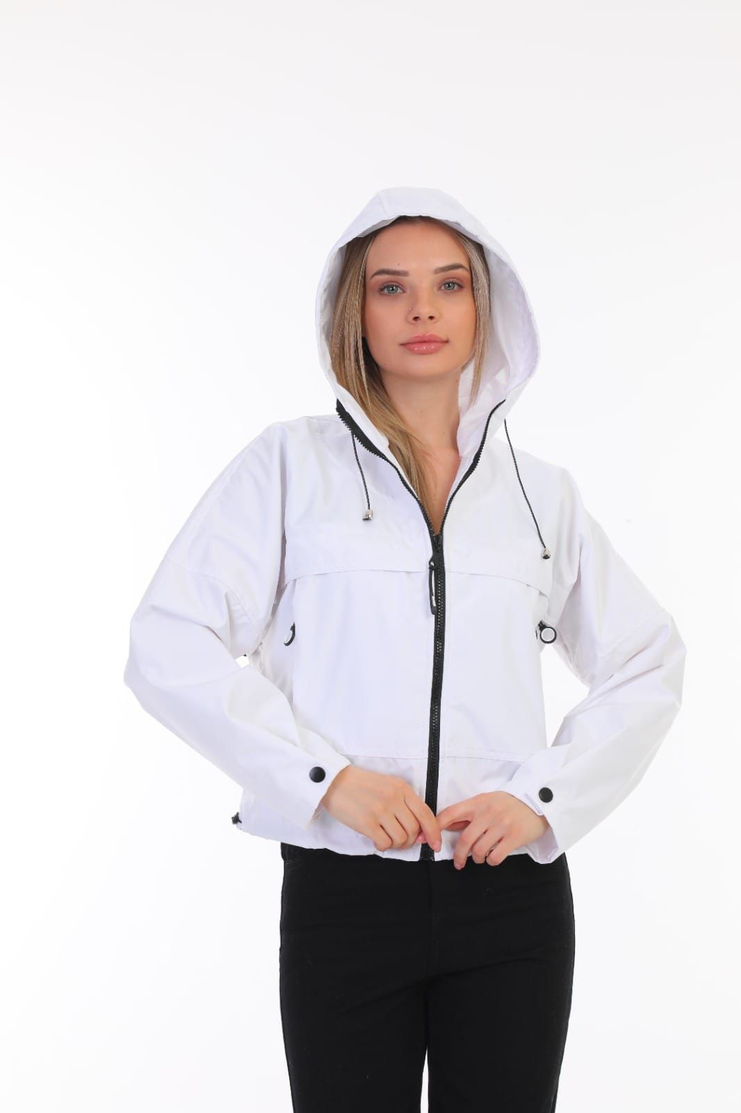 Fermuarlı Kapüşonlu Spor Mont