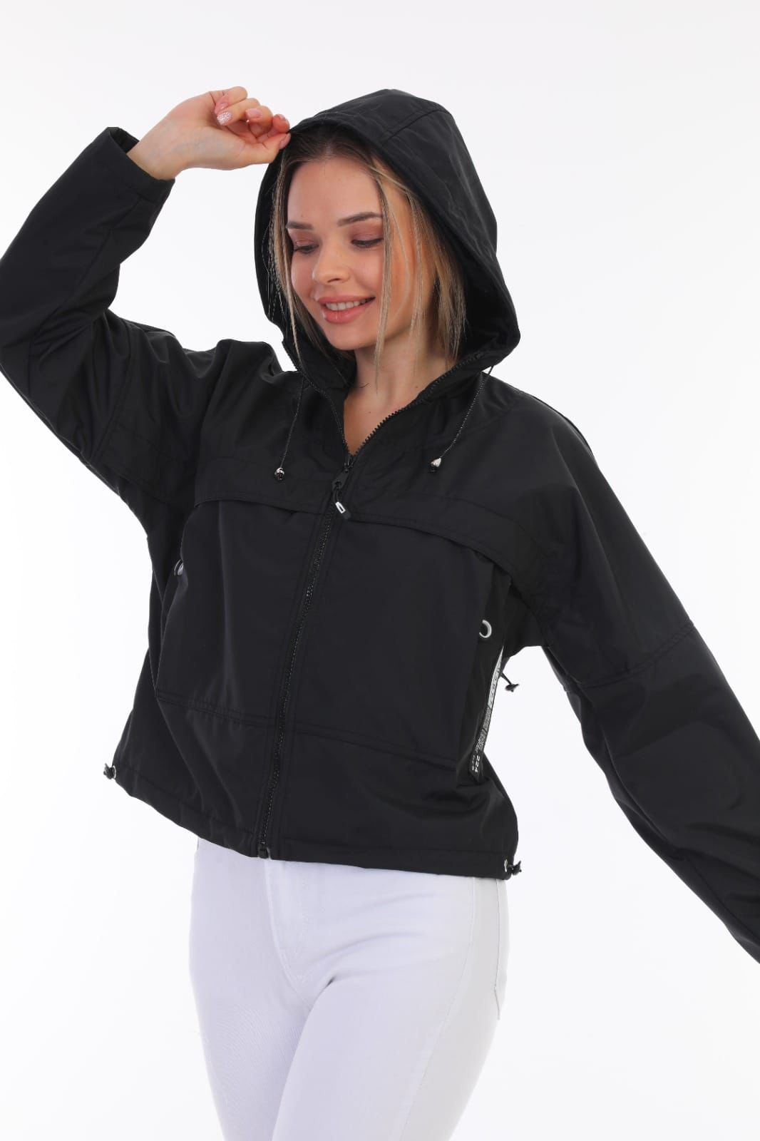 Fermuarlı Kapüşonlu Spor Mont